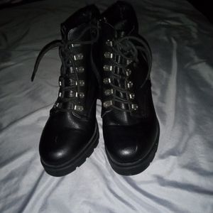 Black No Boundaries heel boots